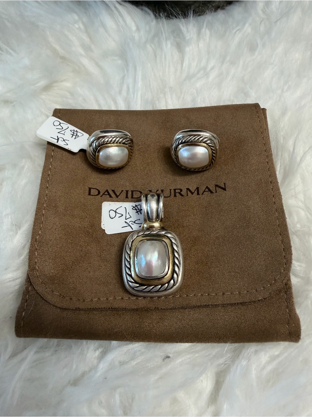David Yurman White Mother-of-Pearl Cable Frame Pendant and Earrings Set